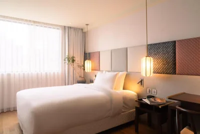 Kasen 大床客房 — Suzu Saigon - A Boutique Hotel
